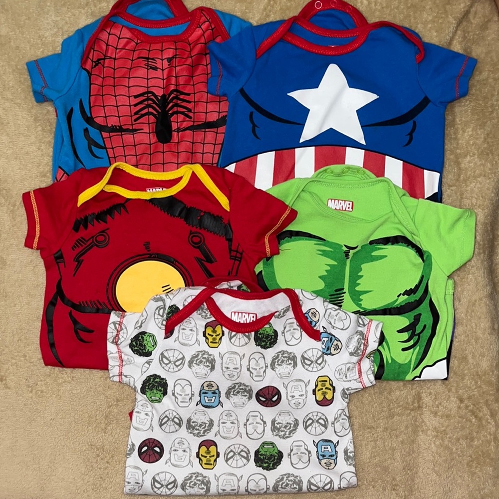 Marvel Superhero Baby Onesies🤍